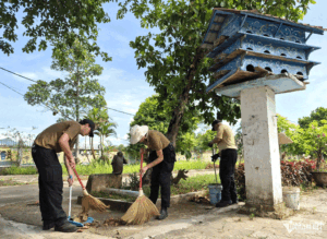 Canadian Navy Sailors Bring Joy to Disadvantaged Children in Da Nang
